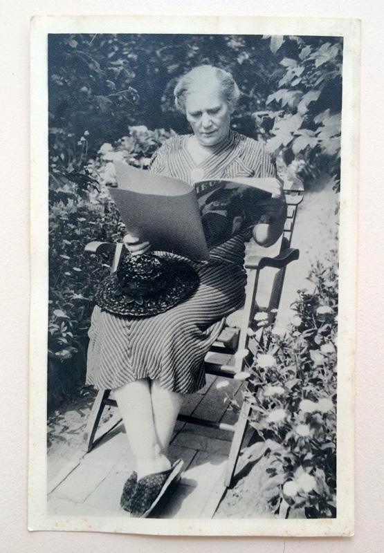 Uroma Anna - Sommer 1947 / 64 Jahre