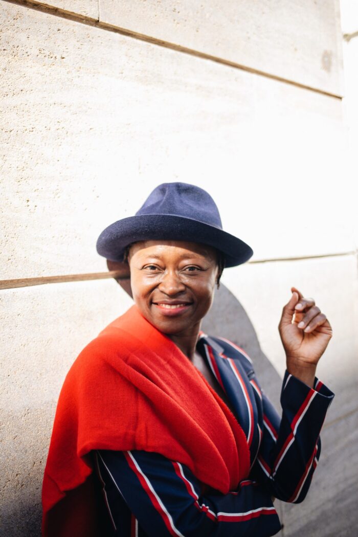 Borsalino Velours Fedora/ Roeckl Basic Schal aus Wolle