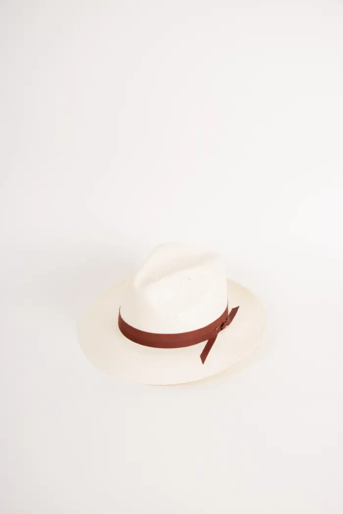 Bailey Winstone Sommerhut