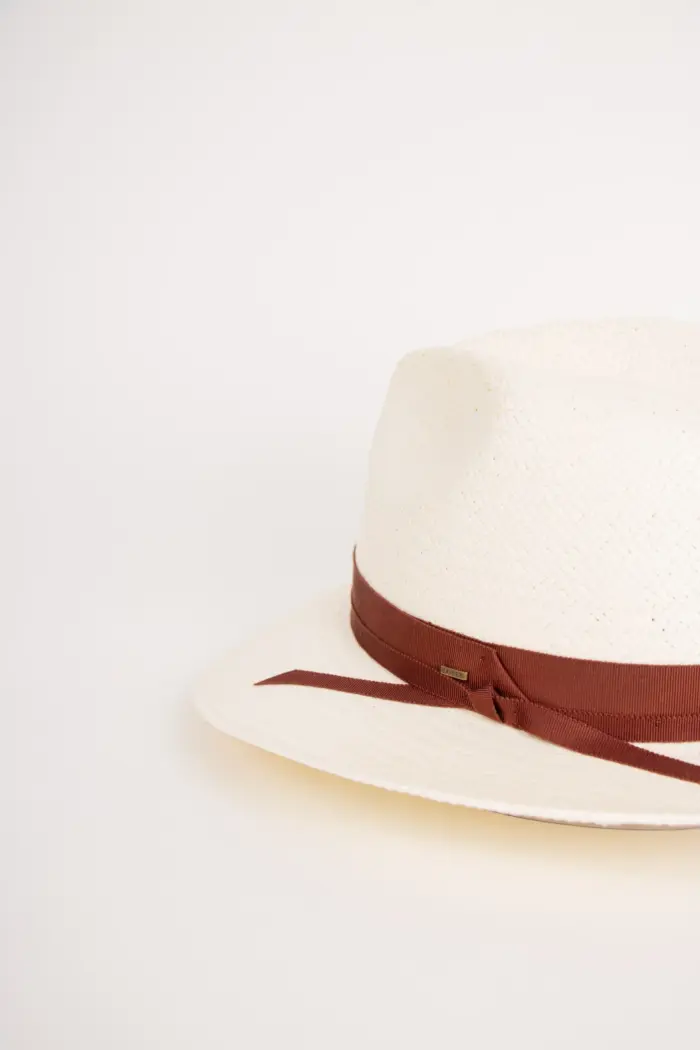 Bailey Winstone Sommerhut