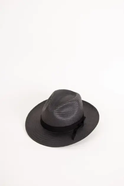 Bailey Winstone Sommerhut