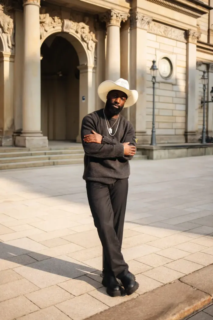 Bailey Western Desert Breeze