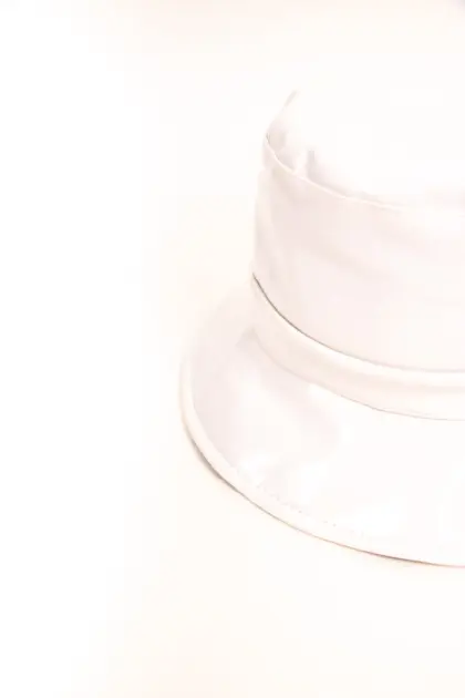 Bedacht Vernice Bucket Hat