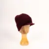 Grote Strickmütze mit Schirm aus Wolle