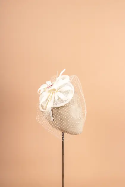 Bedacht Fascinator Valetta