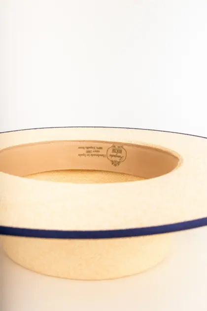 Fernandez & Roche Bolero Panama