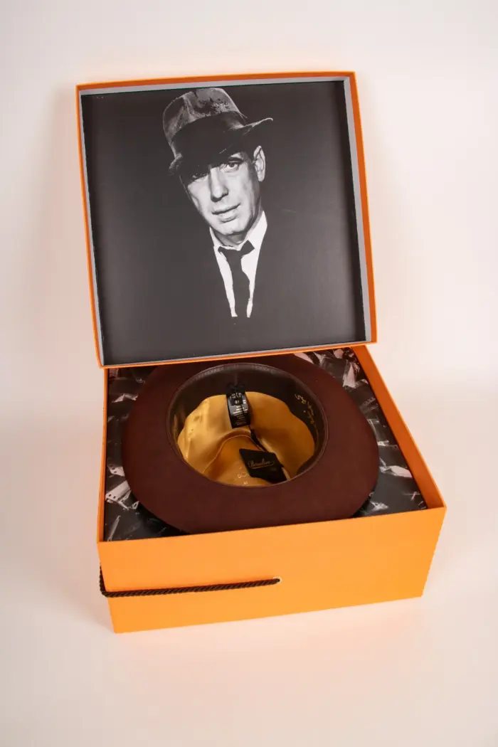 Borsalino Fedora The Bogart Cut 7 Borsalino Fedora The Bogart Cut 7 Hutschachtel offen