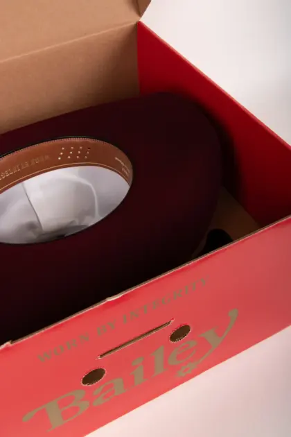 Bailey Lightning 4x Cowboyhut in Bordeau Rot in Hutschachtel