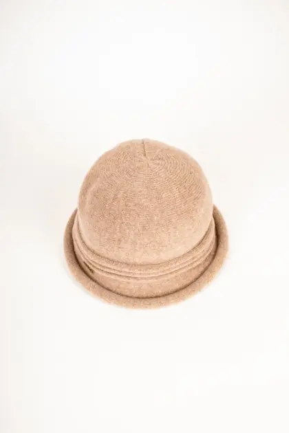 Strickhut aus Wolle mit Raffung Taupe