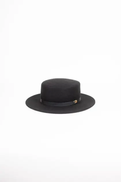 Fernandez y Roche Soft Boater