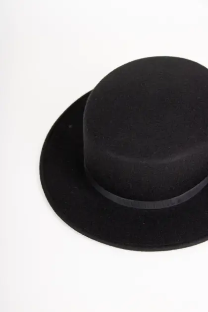 Fernandez y Roche Soft Boater