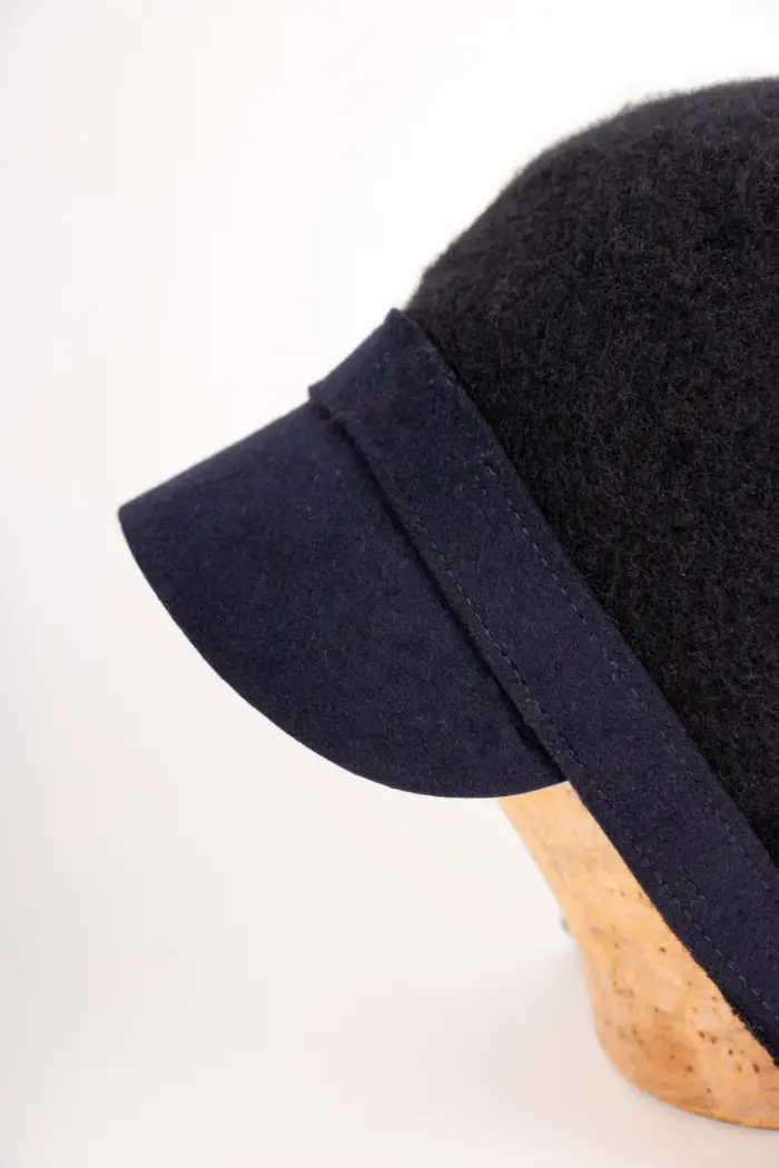 Julie Dubois Aviator